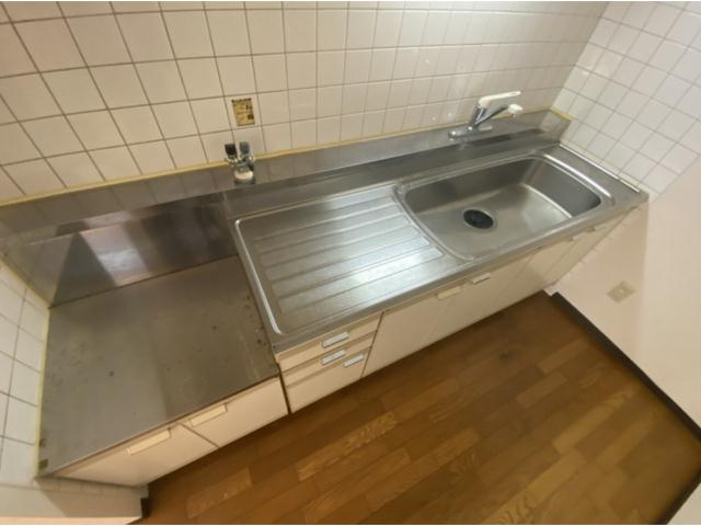 スバル城南のキッチン