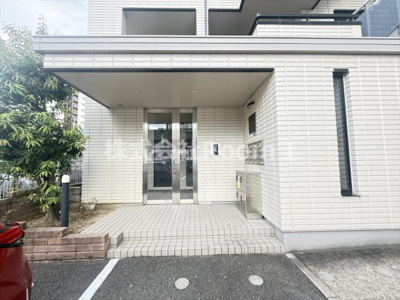 【ロビー】 | アクロス大和田・旭化成ヘーベルメゾンHEBEL HAUS | ゆとりのあるロビーです