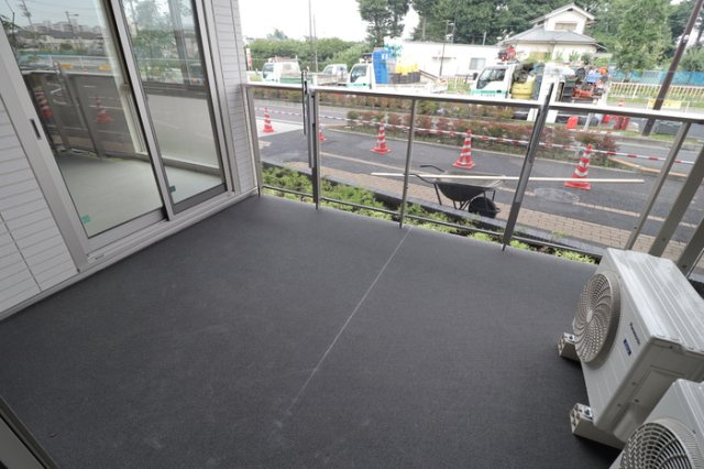 マーキュリー グラシアのバルコニー