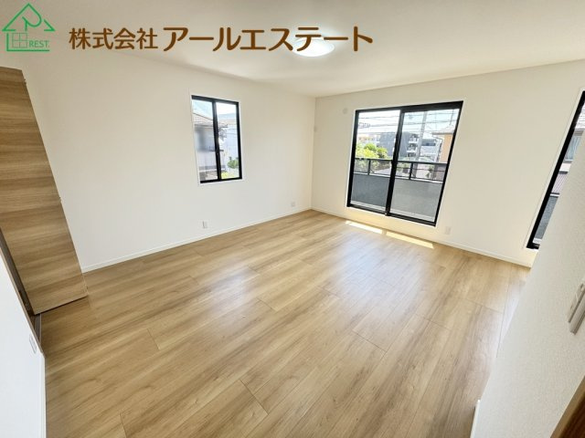 加古川市別府町新野辺　山陽電鉄「別府駅」徒歩19分の洋室