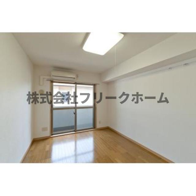 武蔵野市境２丁目の賃貸マンションの居間・リビング