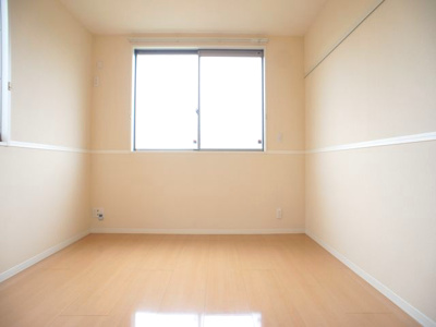 【寝室】 | メゾン・ボヌールＥ | 清潔感のあるきれいな洋間です♪