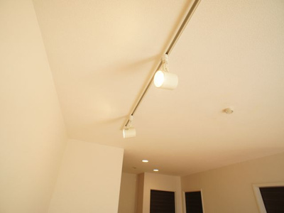 【設備】 | メゾン・ボヌールＥ | スライデングライトが付いています♪