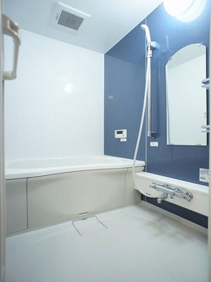 【浴室】 | メゾン・ボヌールＥ | 追い焚き機能付きです♪24時間換気機能付きです♪