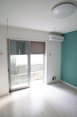 【寝室】 | マメールロア大和田 | 照明、室内物干し、ネット無料（B-CUBIC）、システムキッチン！便利！