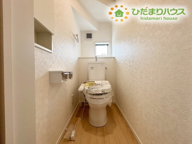 深谷市中瀬　第1　新築一戸建て　クレイドルガーデン　01のトイレ