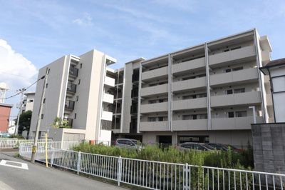 【外観】 | Le Vert 高槻（ﾙｳﾞｪｰﾙﾀｶﾂｷ）