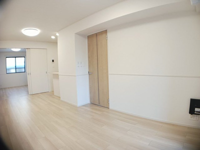 【居間・リビング】 | メゾングレーヌ勝原Ａ