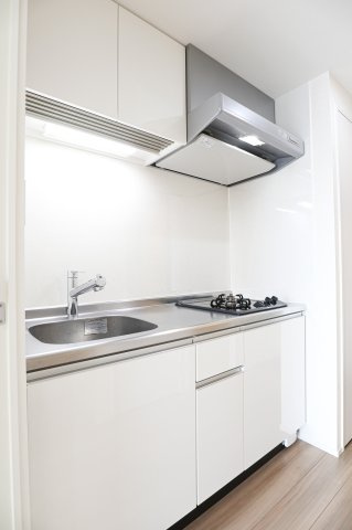 サヴォイブロンズガーデニア　7階のキッチン|別号室です。現状優先になります。