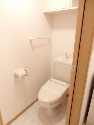 シャトーＫＩＮＫＩ　Ｃのトイレ|落ち着いたトイレです