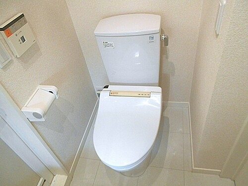 アーバンビューグランドタワーのトイレ|洗浄機能付き便座　※2020年9月撮影