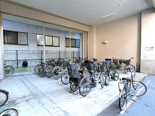 アーバンビュー皆実町のその他|駐輪場　※2025年12月撮影