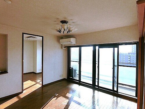 アーバンビュー皆実町の居間・リビング|リビング・ダイニング　※内装工事前