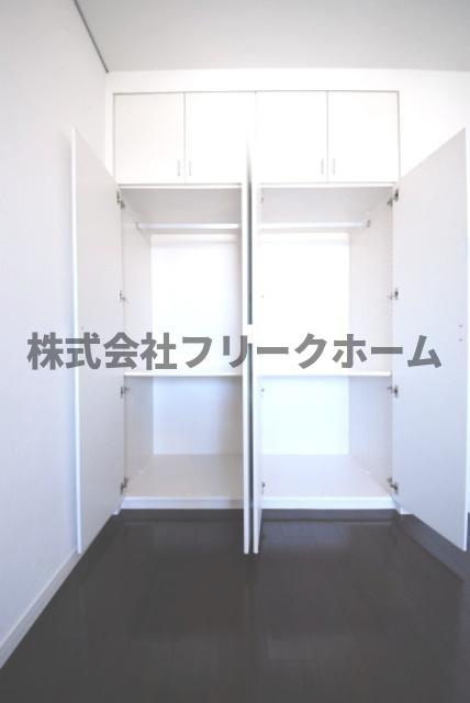 フィオレンテ小金井の居間・リビング