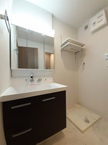 エアリアルⅠの独立洗面台|広い洗面スペース