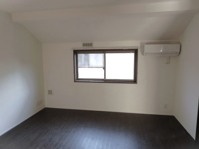 クレール千種の居間・リビング|ゆったり過ごせる居間です