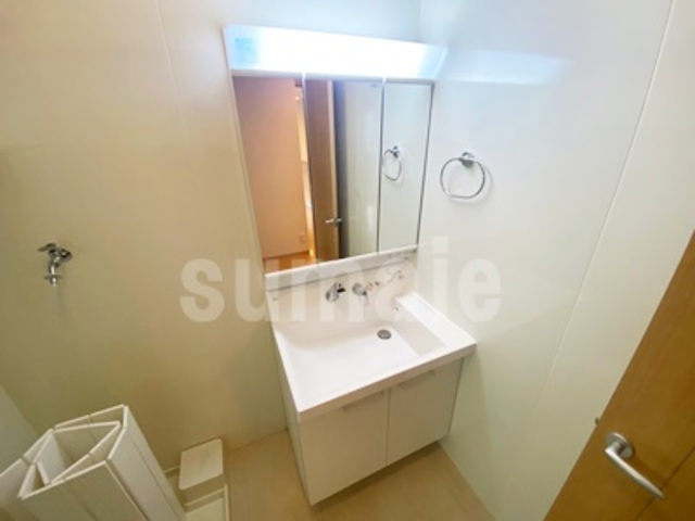 グリーンガーデンの洗面所|独立洗面台です☆