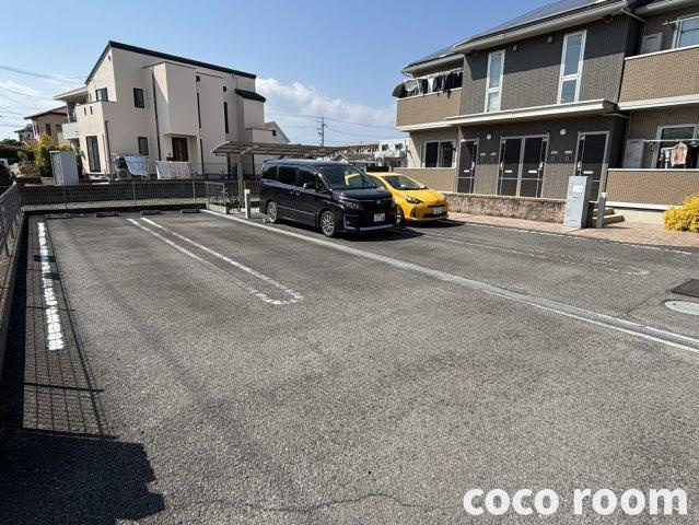 ソラーナ　Ａの駐車場