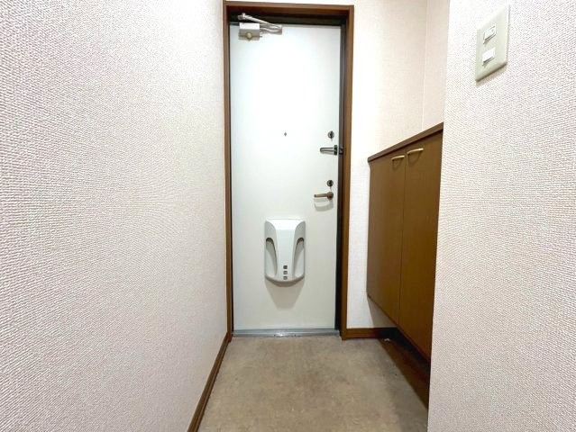 クレールヒルズの玄関
