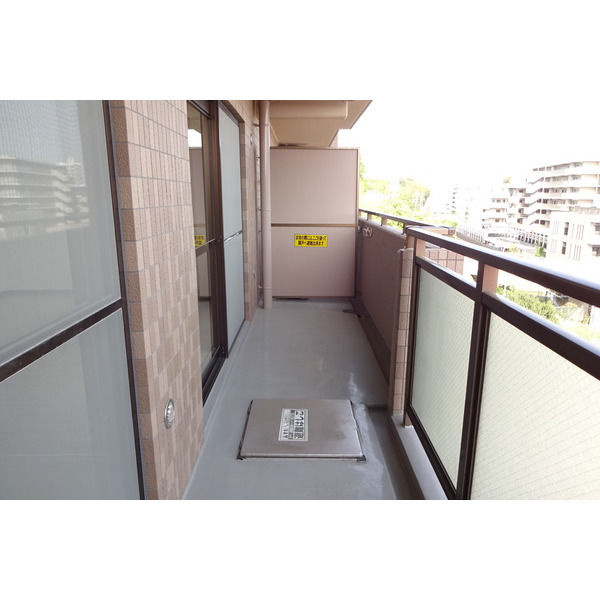 グランベール桃山台のバルコニー