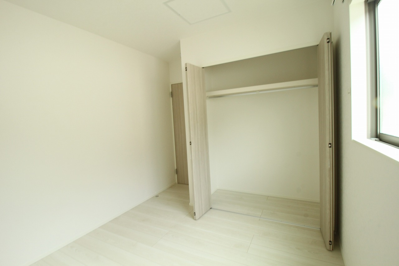 鴨部　【特別価格　８月末まで】新築戸建　⑧　（全2区画）　の収納|2F　北東の部屋　5.1帖2F　ホール