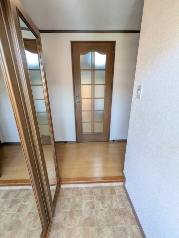 グリーンヒル藤が丘Ｄの玄関