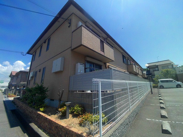 ディアス潤和の外観