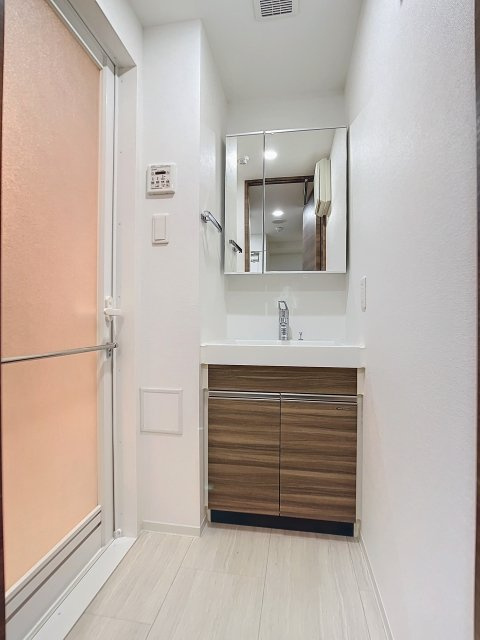 メイクスデザイン両国NORTHの洗面所