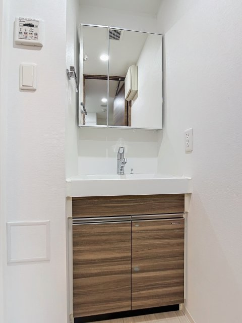 メイクスデザイン両国NORTHの洗面所