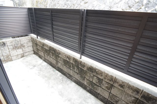 ラフィーネ松ヶ丘のバルコニー