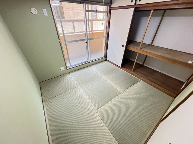 メゾン南花屋敷の和室