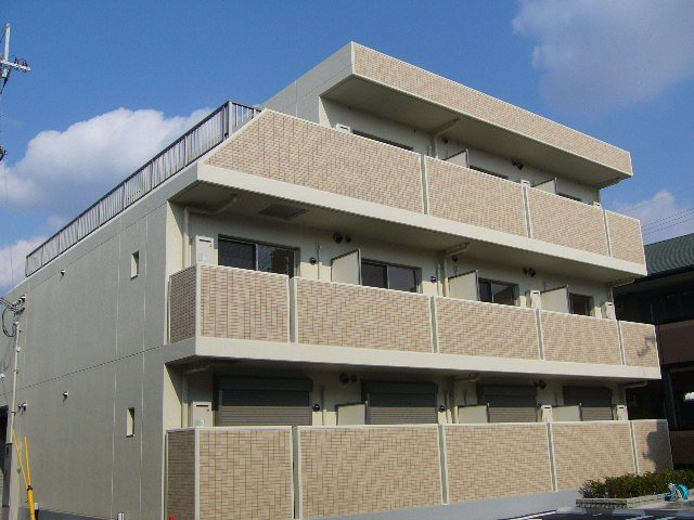 高槻市南松原町のアパートの外観