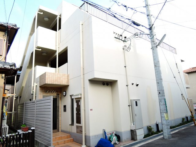 高槻市南松原町のアパートの外観