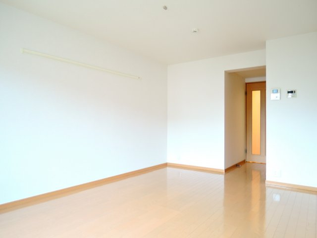 高槻市南松原町のアパートの洋室
