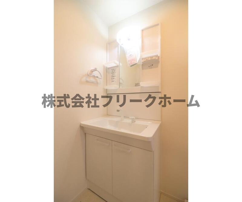 武蔵野市吉祥寺南町２丁目のアパートの洗面所