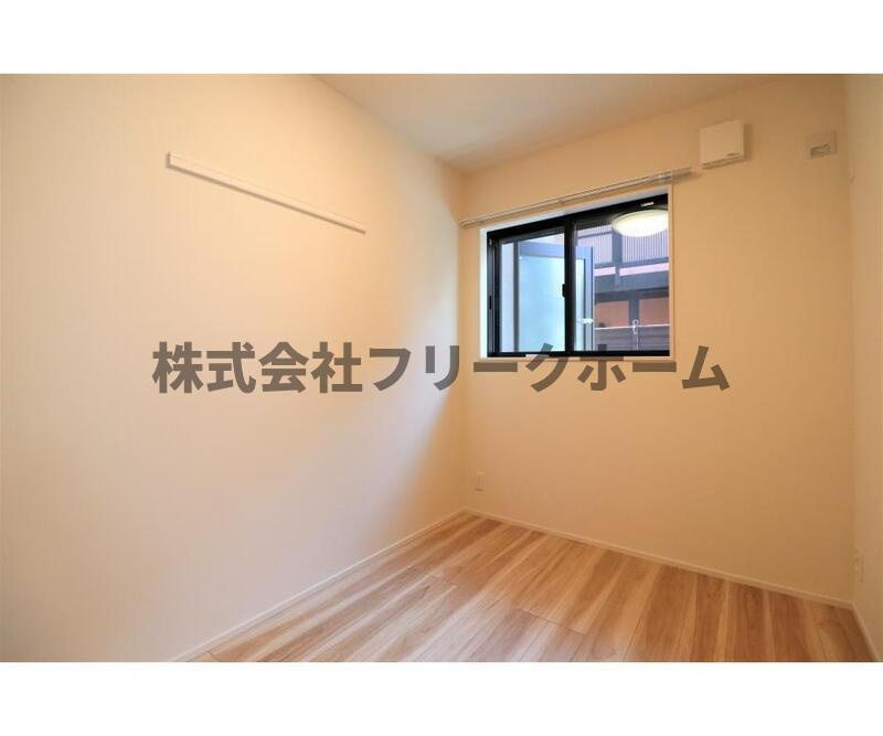 武蔵野市吉祥寺南町２丁目のアパートの寝室