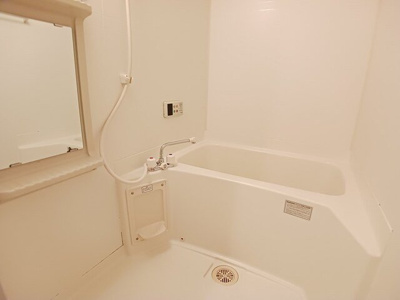 【浴室】 | インプレス | 落ち着いた空間のお風呂です