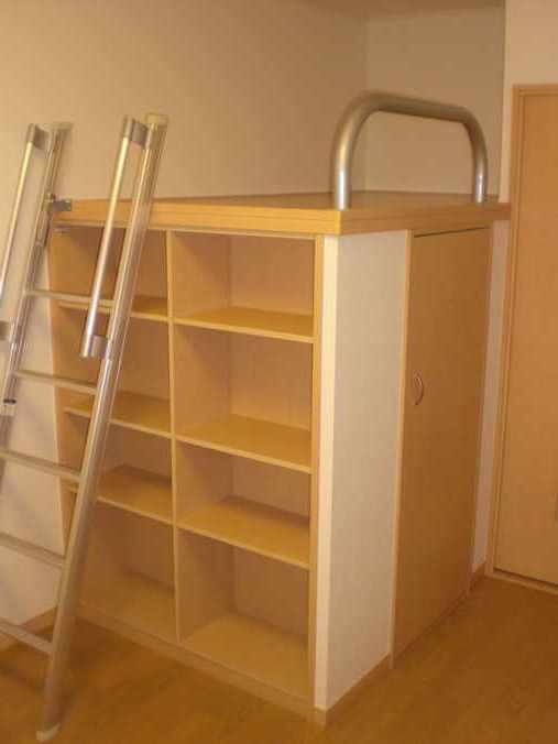 レオパレスカサデルソルⅢの収納