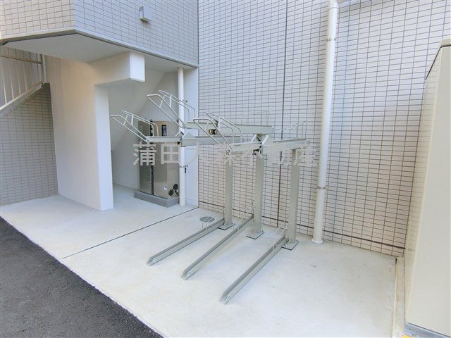 L'axe京急蒲田のその他共用部分|ラック式の駐輪場