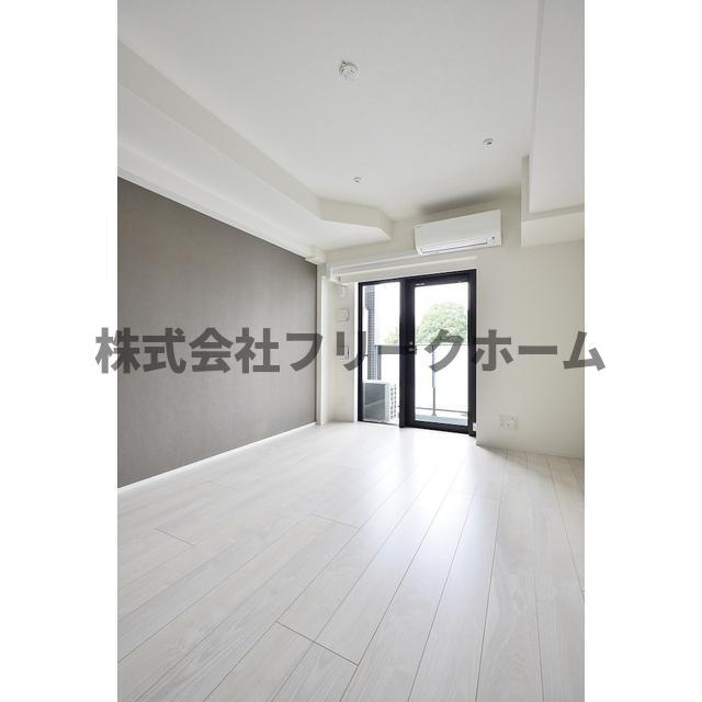 クロスキチジョウジの居間・リビング