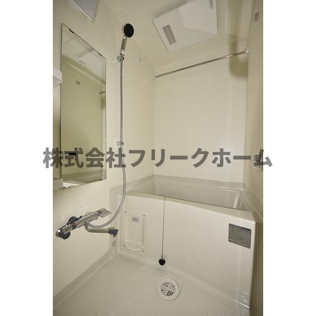 クロスキチジョウジの浴室