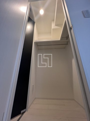 【収納】 | AFFLUENCE難波EAST | AFFLUENCE難波EAST　ウォークインクローゼット