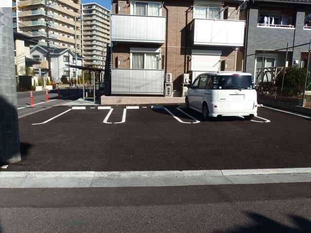 エスポワールの駐車場