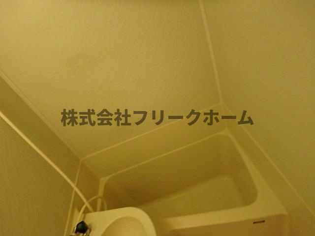 武蔵野市吉祥寺本町２丁目の賃貸マンションの浴室
