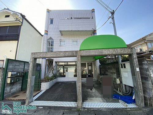 KITAI. BLDの駐車場