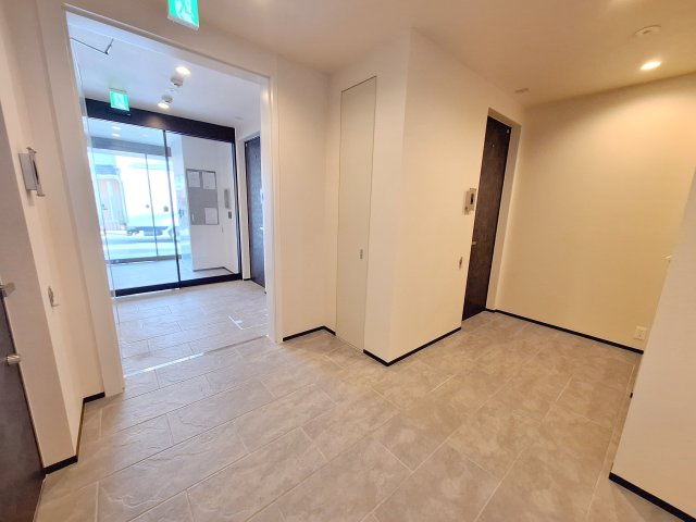 戸田市本町５丁目の賃貸マンションのロビー