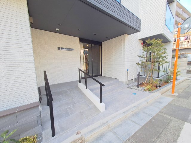 戸田市本町５丁目の賃貸マンションのロビー