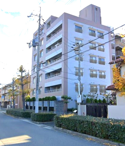 アムール芦屋の外観