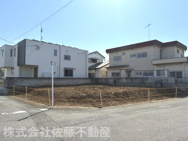 『鴻巣駅』東口27分・約64坪。北西・北東角の整形地			