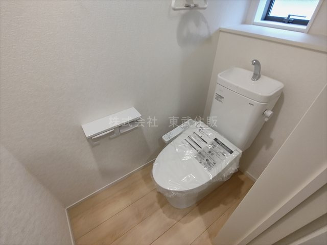 【トイレ】 | 新座市畑中第２８　全９棟　4号棟 | 清潔感のあるトイレです